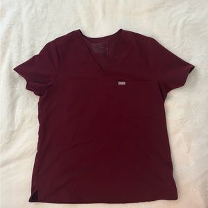 Figs Catarina burgundy one pocket scrub top